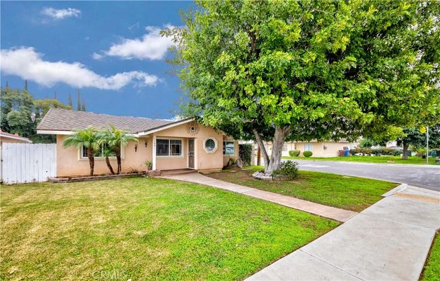 1194 Kwis Ave, Hacienda Heights, CA 91745