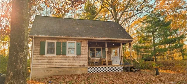 66 Wildcat Rd, Madison, CT 06443