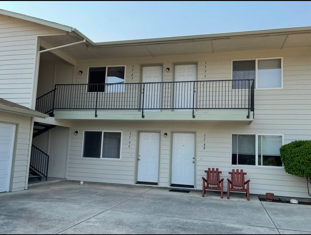 1765 Medart Ln #1765, Grants Pass, OR 97527