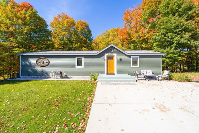 4467 Reed Rd, Levering, MI 49755