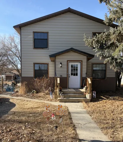 122 E  Richland Ave, Shelby, MT 59474