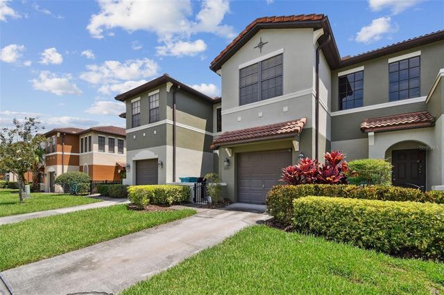 Vista East Townhomes - Image 2