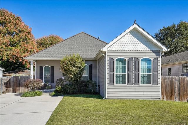 551 Honore Dr, Jefferson, LA 70121