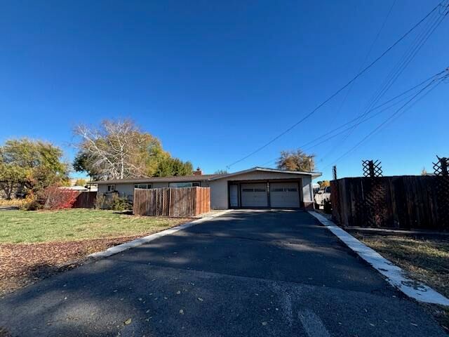 3927 Homedale Rd, Klamath Falls, OR 97603