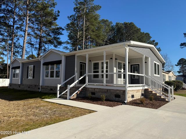 845 Watson Avenue, Carolina Shor, NC 28467