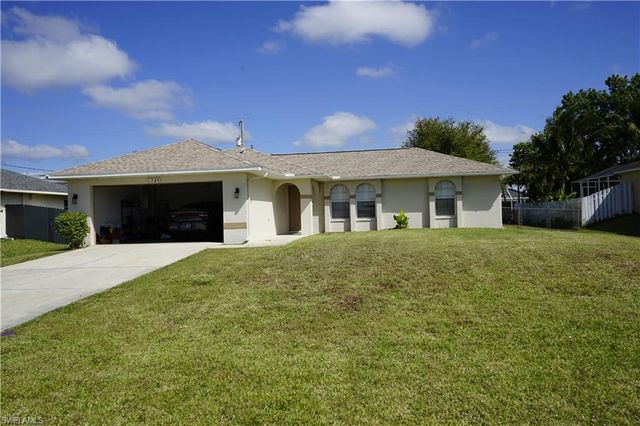 1729 NE 22nd St, Cape Coral, FL 33909