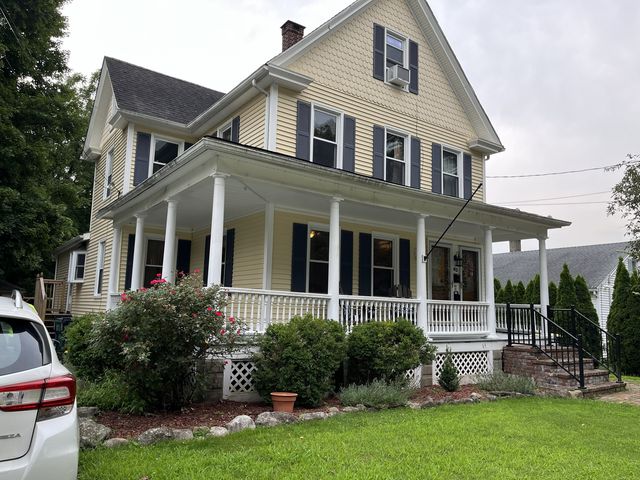 62 Spruce St #1, Seymour, CT 06483