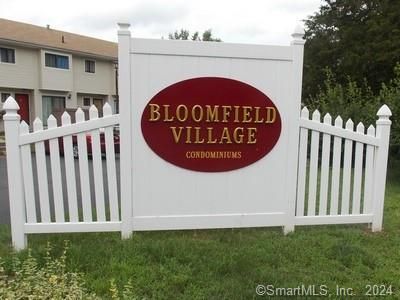 15 Woodland Ave #B, Bloomfield, CT 06002
