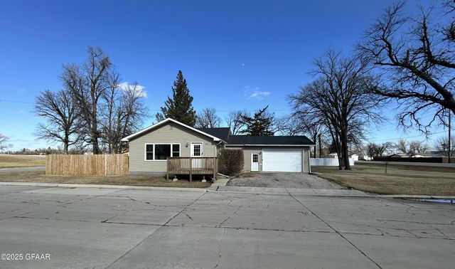 102 Bridge St, Oslo, MN 56744