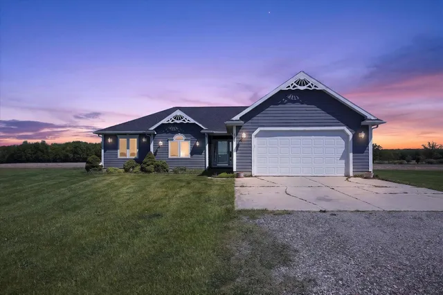 8580 W  Hibbard Rd, Ovid, MI 48866