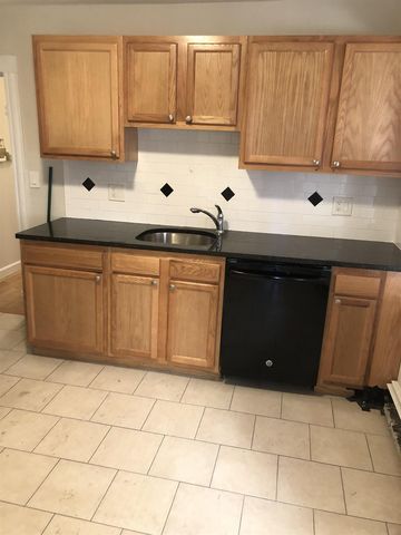 38 Lincoln Pkwy #2, Somerville, MA 02143
