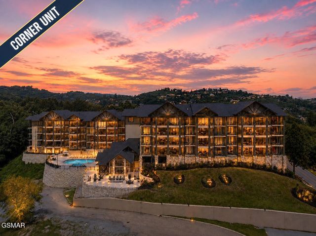 855 Campbell Lead Rd #301, Gatlinburg, TN 37738