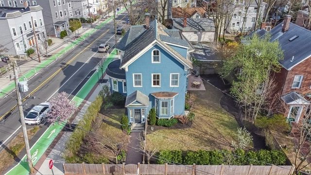 30 Forest St, Somerville, MA 02143