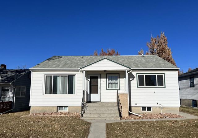 705 Howell Ave, Worland, WY 82401