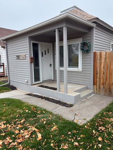 617 4th Ave SW, Great Falls, MT 59404
