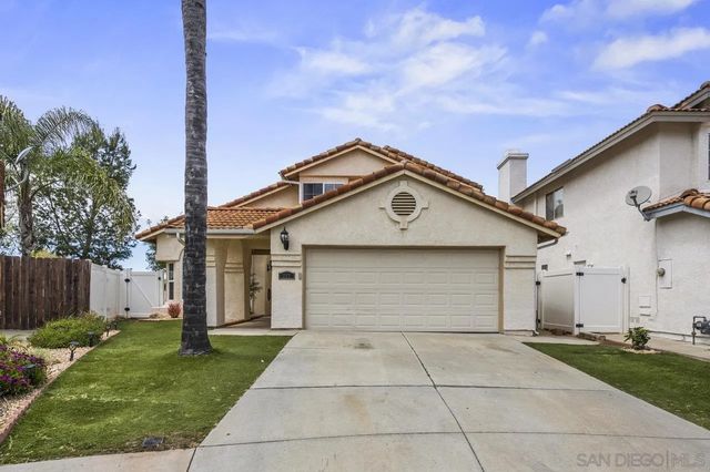 282 Royal Glen Dr, Fallbrook, CA 92028