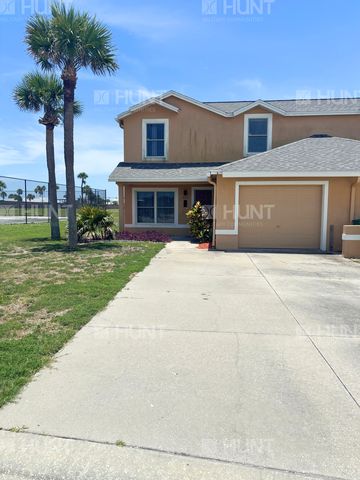 509 Porpoise Cv, Patrick Afb, FL 32925