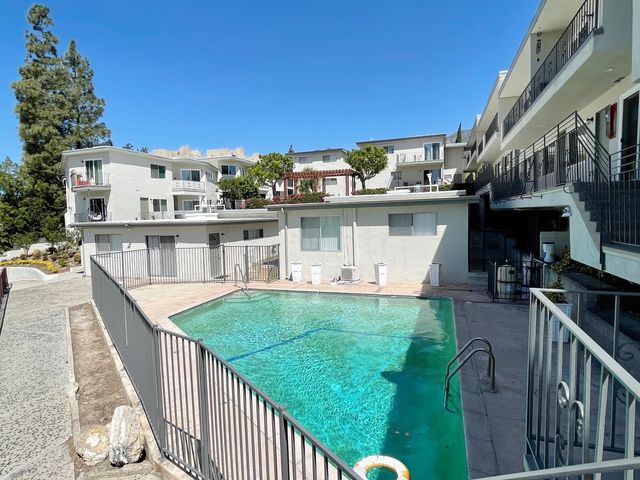 2841 Montrose Ave #401da18b0, La Crescenta, CA 91214