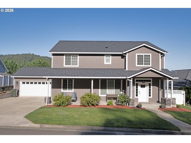 786 N  View Dr, Winchester, OR 97495