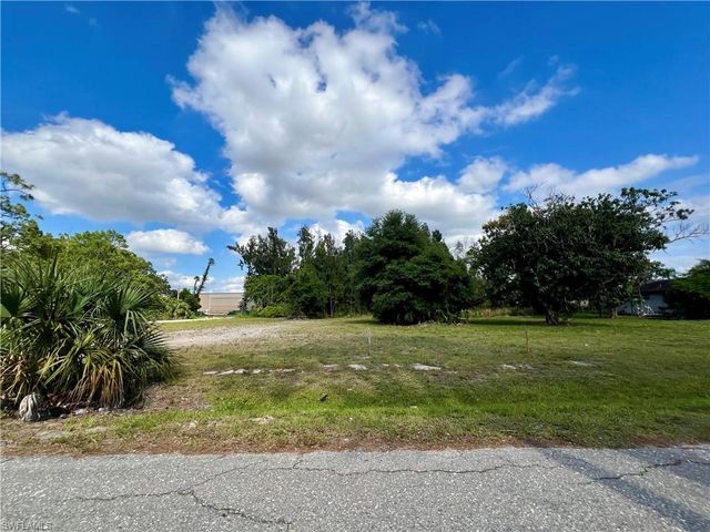 2909 Cocos Ave, Fort Myers, FL 33901