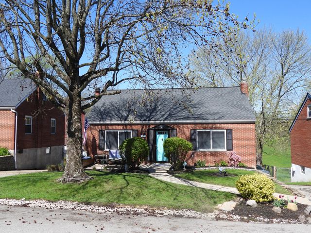 28 Goetz Dr, Cold Spring, KY 41076