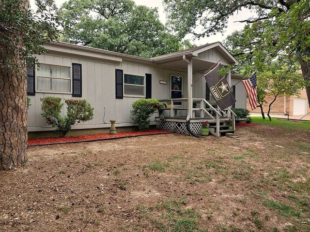313 Lakeview Dr, Hideaway, TX 75771