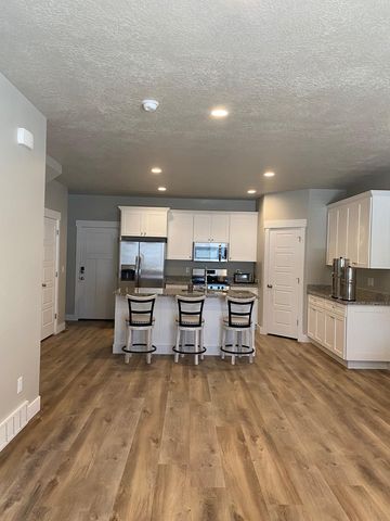 2528 N  Cormac Pl, Lehi, UT 84043