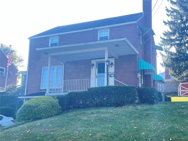 207 Constitution Ave, West Mifflin, PA 15122