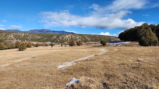 Vallecito Rd, Chamisal, NM 87521