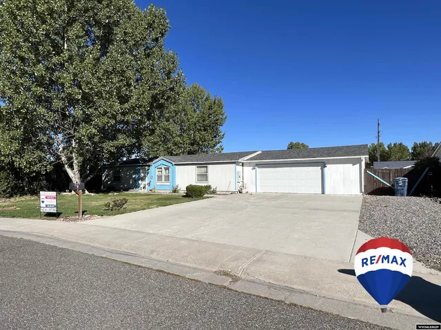1024 Piedmont Ct, Riverton, WY 82501
