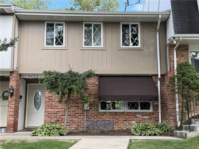 4440 Laurel Oak Dr, Allison Park, PA 15101