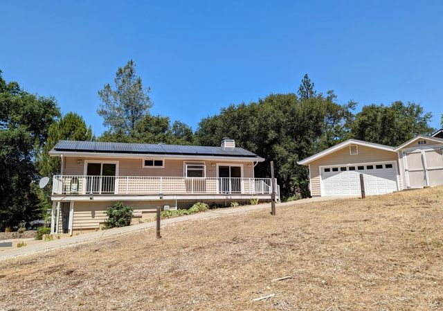 17687 Lake Forest Dr, Penn Valley, CA 95946
