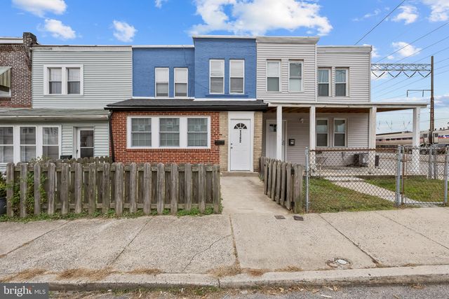 1142 Green St, Marcus Hook, PA 19061