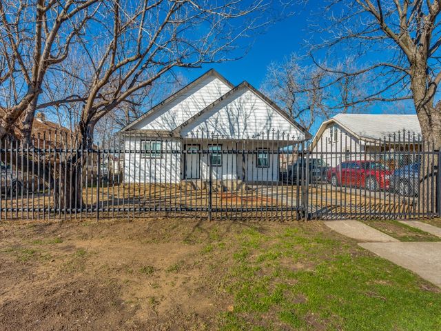 3203 Clinton Ave, Fort Worth, TX 76106