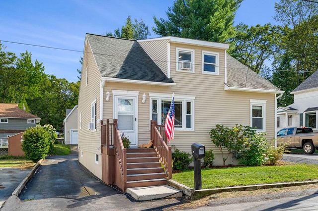 15 Pine Hill Avenue, Manchester, NH 03102