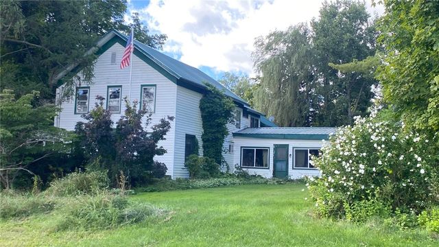 13 Naples Hill Rd, Prattsburgh, NY 14873