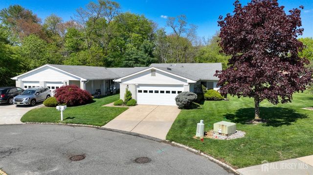 729B Ralston Plz, Monroe Township, NJ 08831
