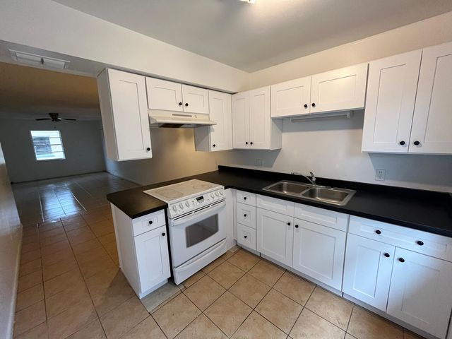 3020 Reiter Dr #C, Auburndale, FL 33823