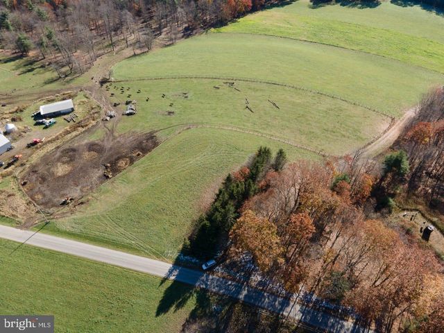 18 Wells Rd, Luthersburg, PA 15848