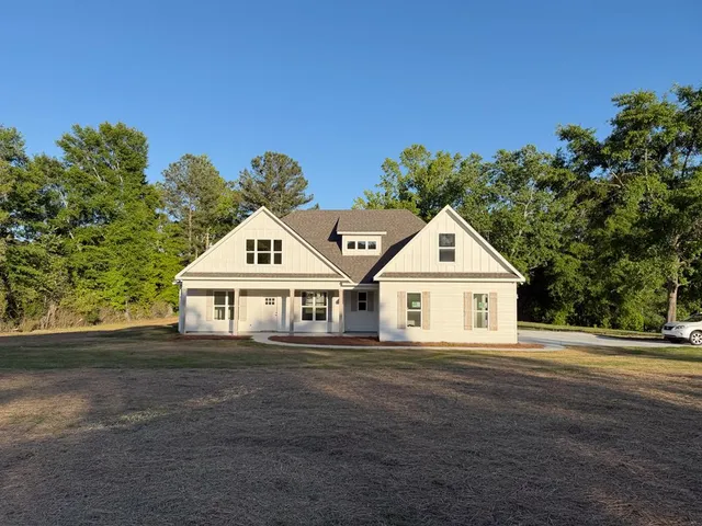 13 Stillwater Ln, Hamilton, GA 31811