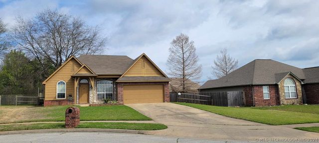 29801 E  139th Pl S, Coweta, OK 74429