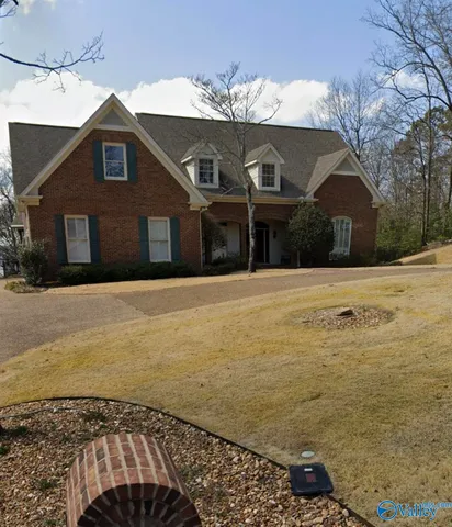 1707 Winston St, Guntersville, AL 35976