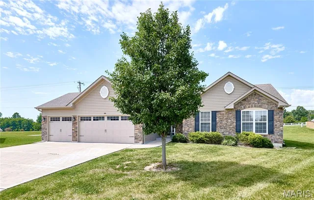 160 Hidden Mill Ct, Moscow Mills, MO 63362