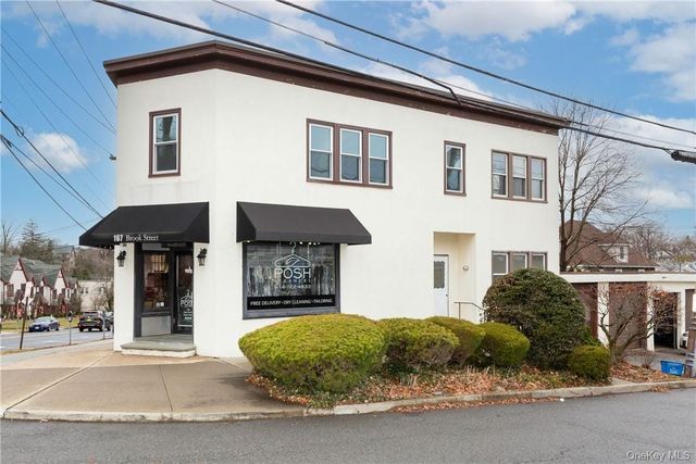 167 Brook St #2, Scarsdale, NY 10583