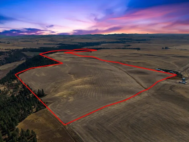 E  Cornwall Rd, Spangle, WA 99031