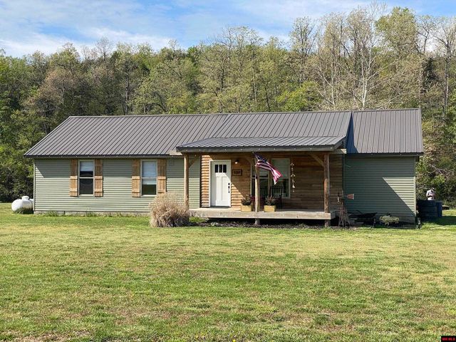 686 County Road 479, Mountain Home, AR 72653