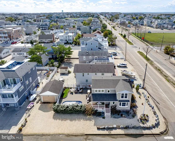 294 N  2nd St, Surf City, NJ 08008