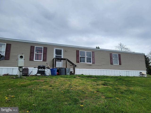 78 Country Terrace Ln, Bloomsburg, PA 17815