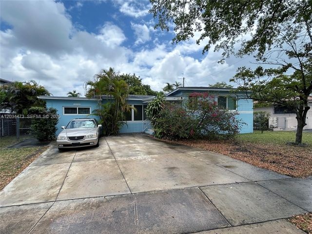 12115 NE Miami Ct, North Miami, FL 33161