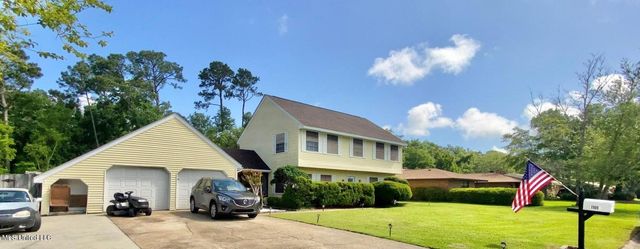 1100 Hickory Dr, Long Beach, MS 39560